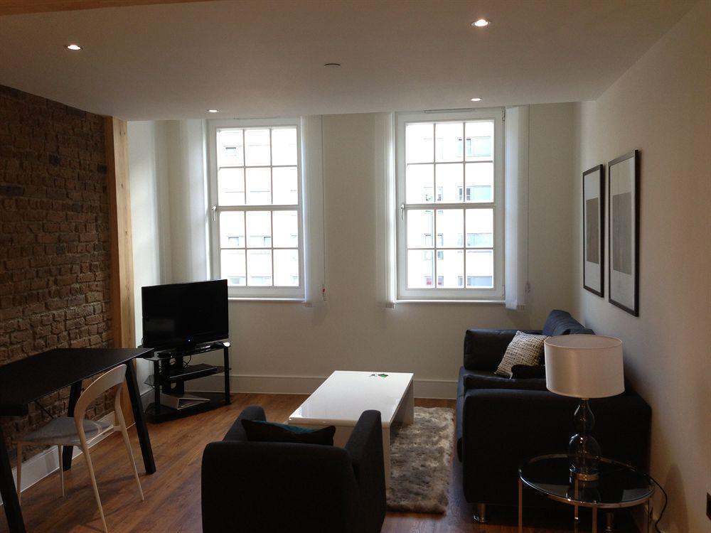 Max Serviced Apartments Commercial Road ลอนดอน ภายนอก รูปภาพ